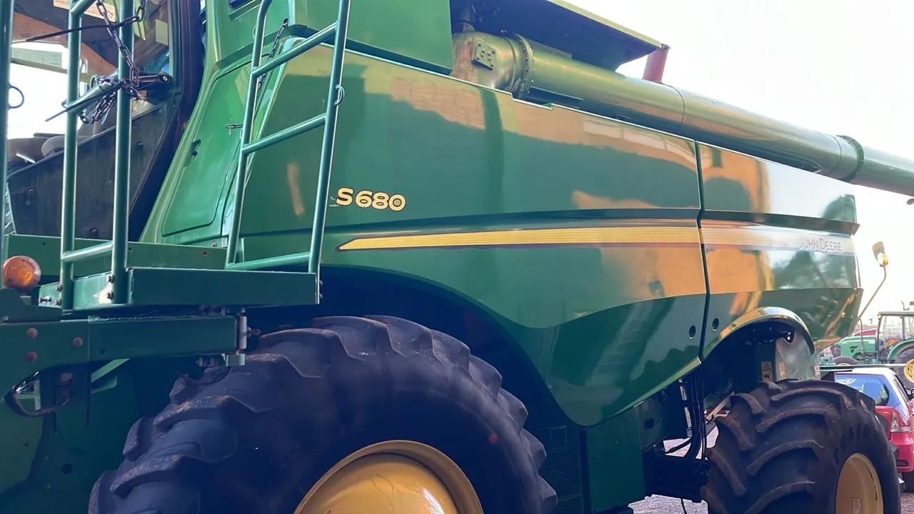 VENDO DUAS COLHEITADEIRAS JOHN DEERE S680 - Foto 2