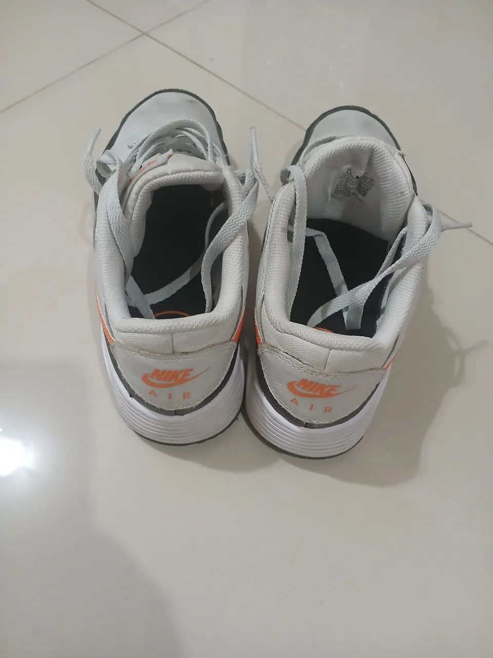 Vendo Nike Air Branco Classico! Fique sempre no Estilo! - Foto 6