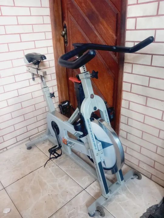 Bicicleta spinning SCHWINN IC PRO "Entrego/Aceito cartão" - Foto 3