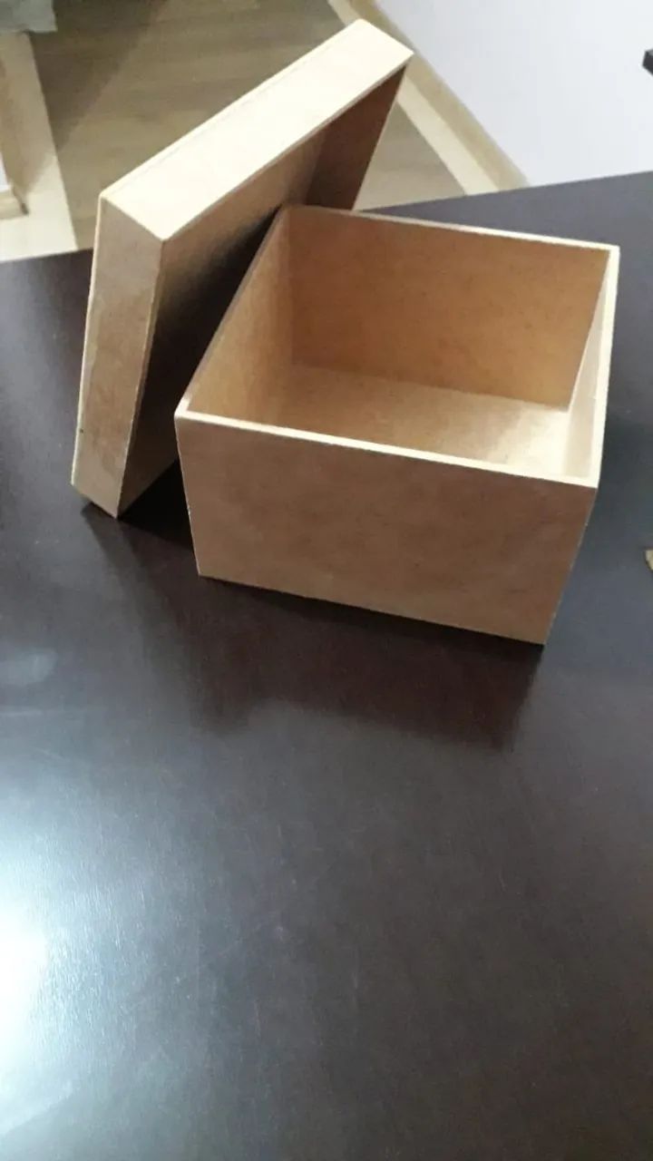 Kit em MDF caixa recordações bebê quadrada e bauzinho novos - Foto 5