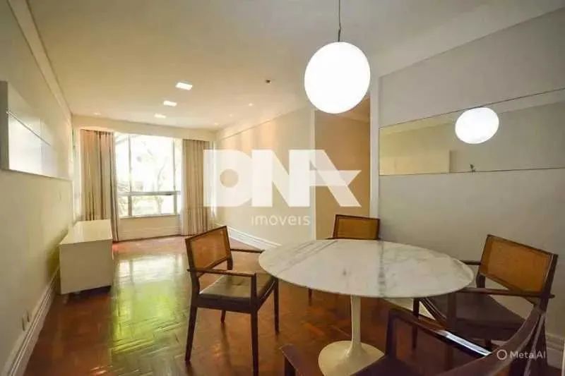 Apartamento : / Residencial / Humaitá