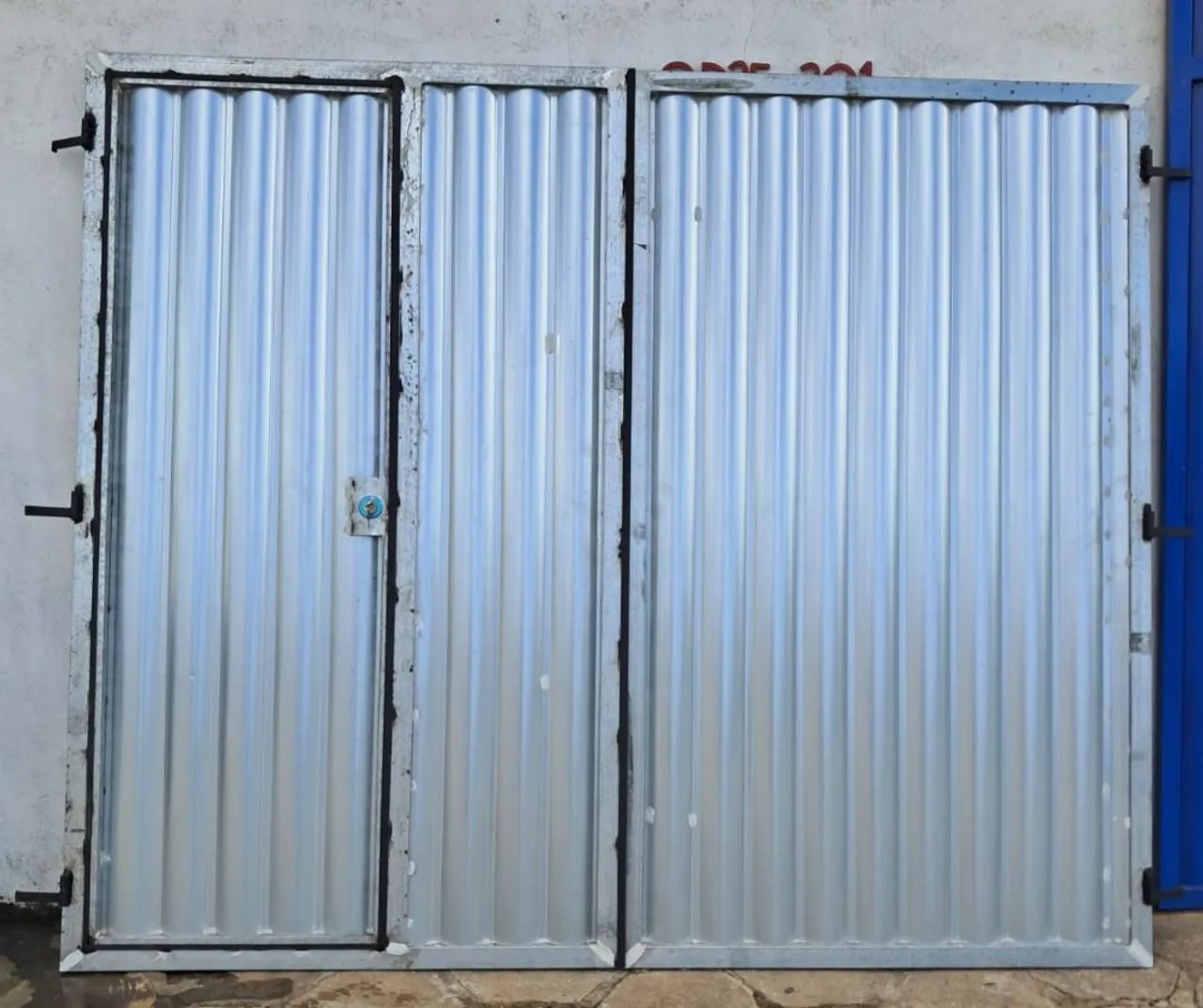Portão novo galvanizado para garagem 