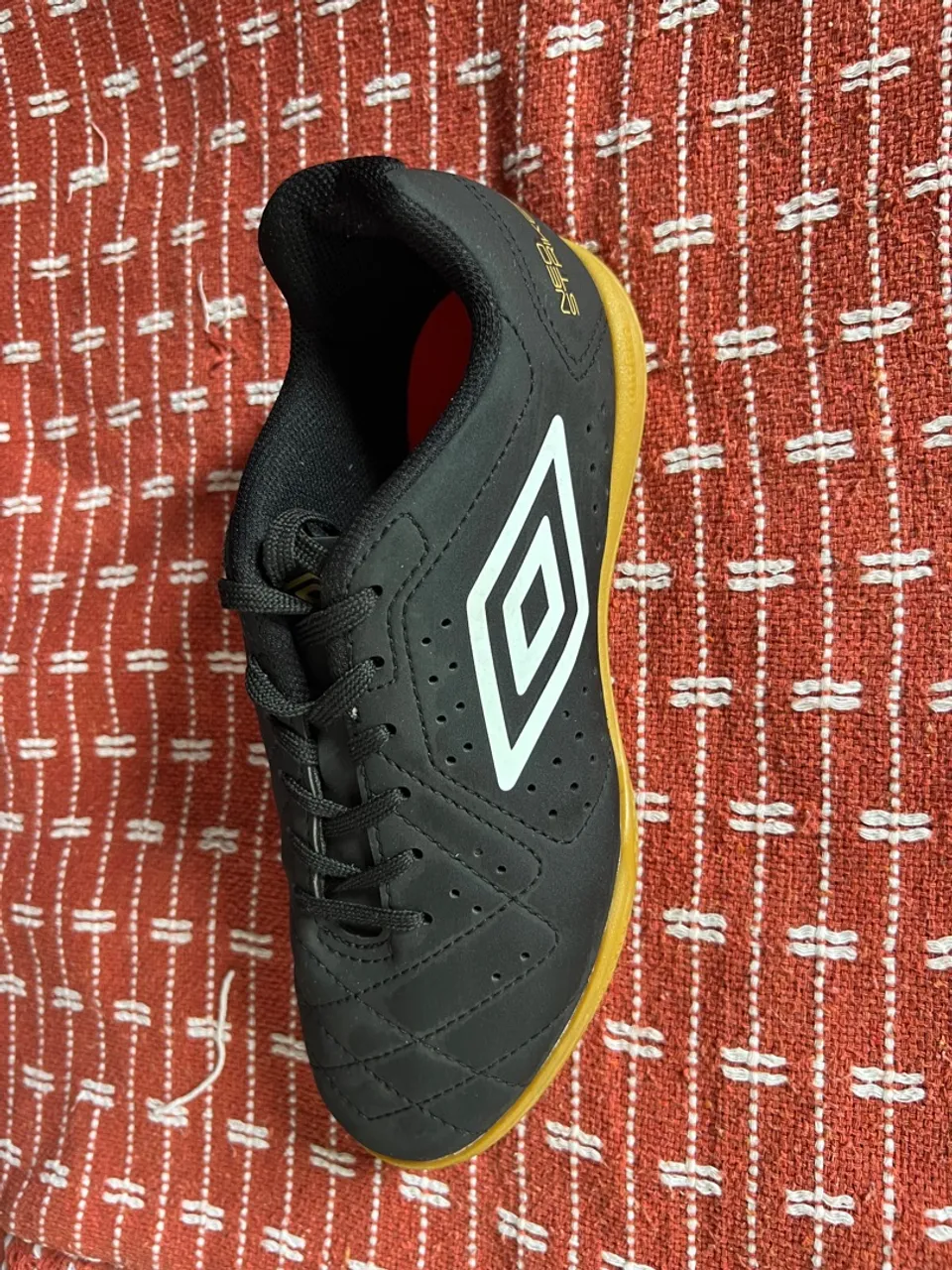 Chuteira Futsal Umbro Preta