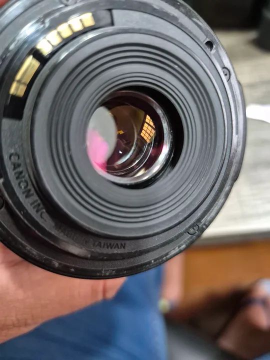 Lente Canon EF-S 18-55mm f/3.5-5.6 IS II - Foto 3