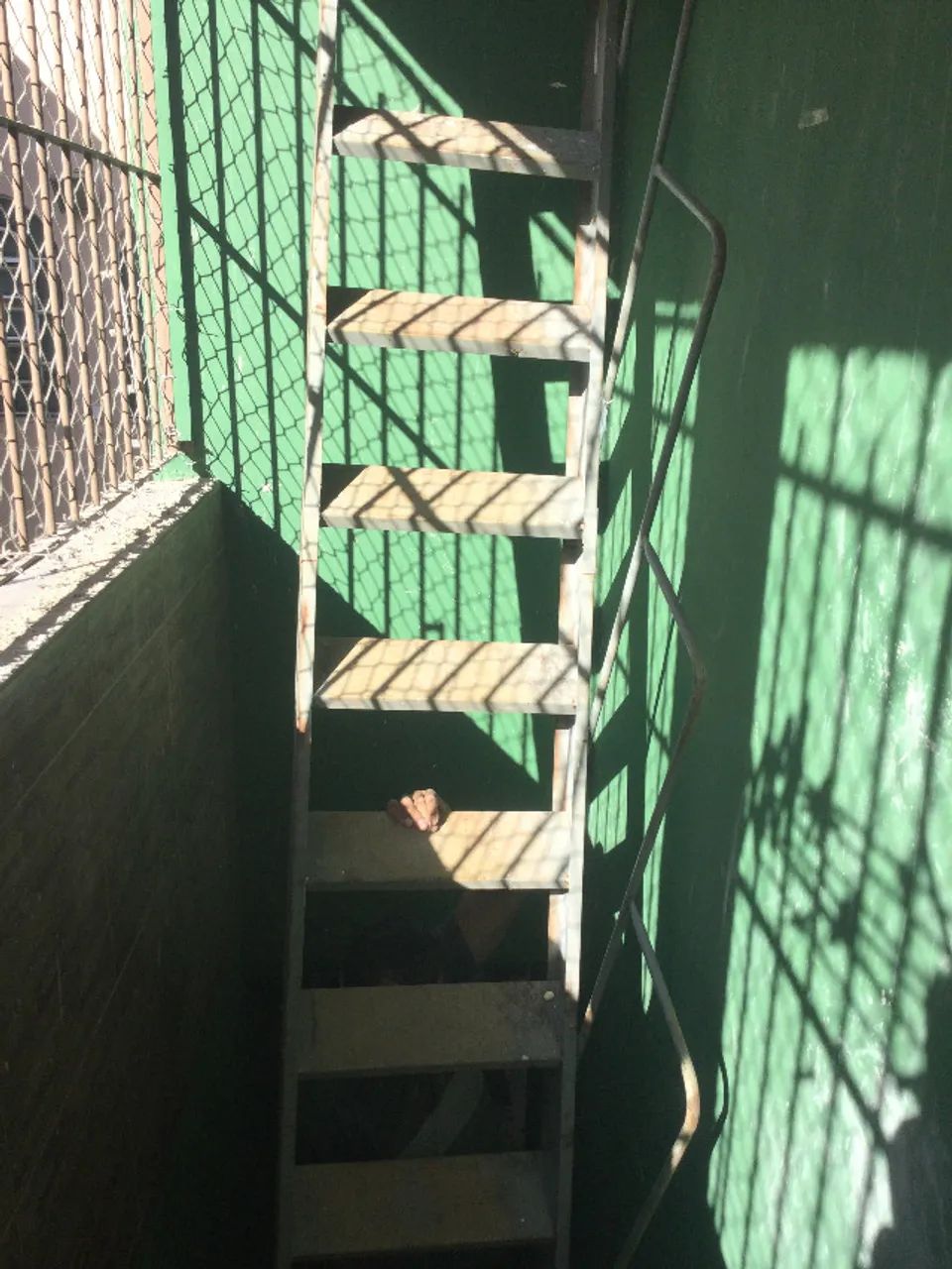 escada reta de ferro para laje 3m 50cm - Foto 4