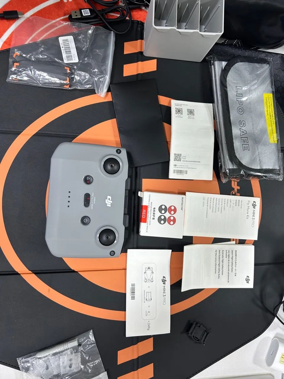 Promotion! Excellent Mini 3 Pro, with two controllers and various accessories!64313442814081124