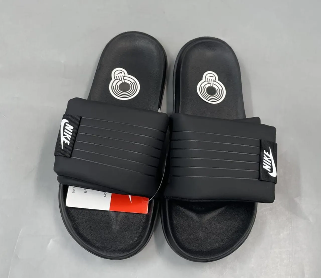 Chinelo Nike slide - Preta