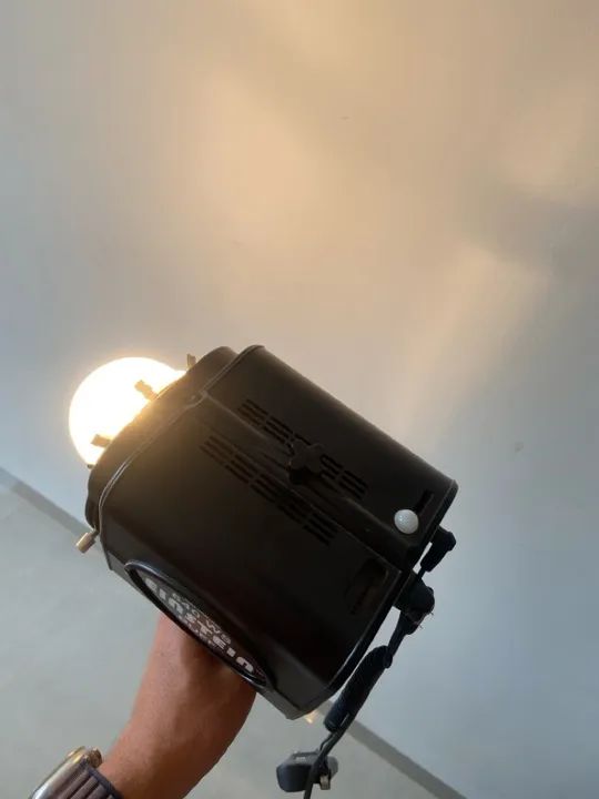 Flash Einstein 640 WS Buff para estúdio fotográfico - Foto 3