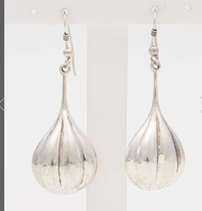 Brincos de gota em prata 925