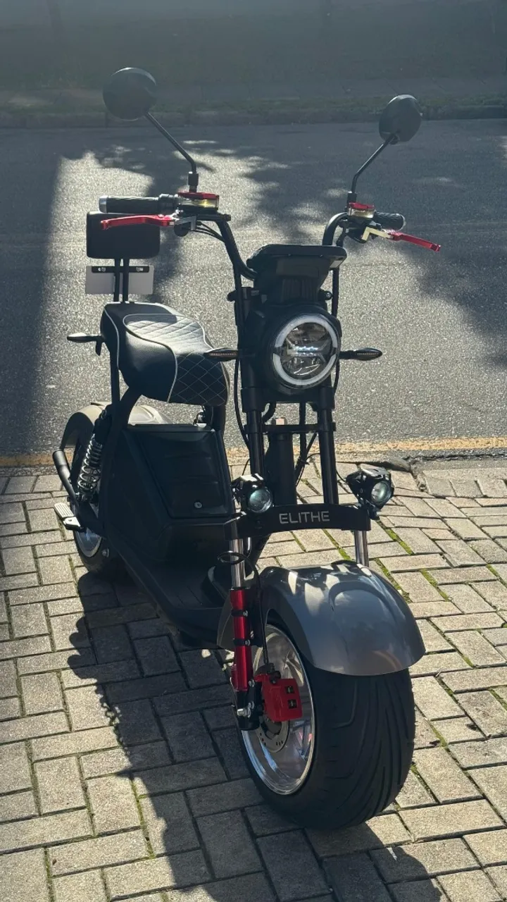 Scooter Elétrica Citycoco 1000 W 2025. Apenas 47km rodados. Não precisa emplacar nem CNH