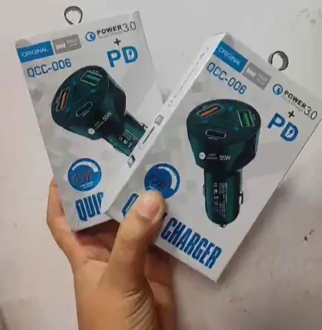 Carregador Veicular Com Entradas Para Iphone, Tipo C E V8