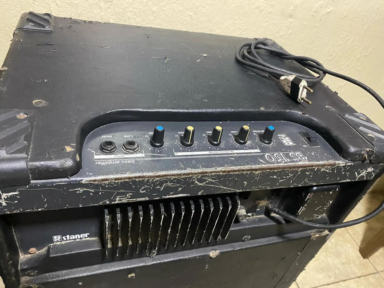 AMPLIFICADOR DE BAIXO STANER BS-150