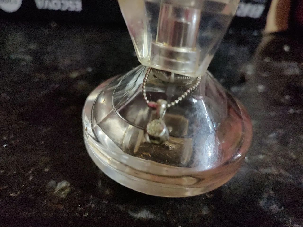 Perfume feminino em frasco de cristal luminária  - Foto 2