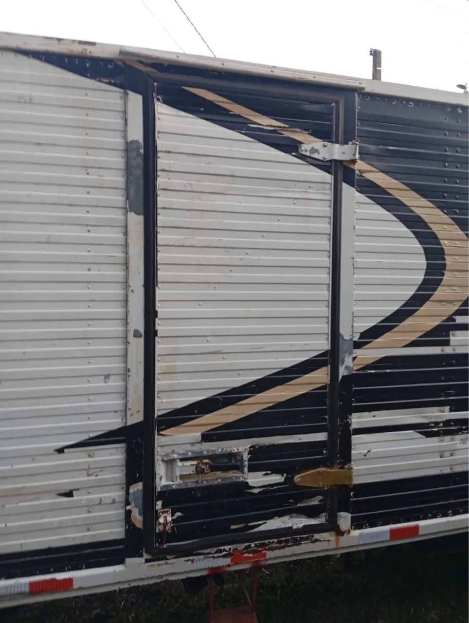 Baú de alumínio para caminhão 3/4 - Foto 4