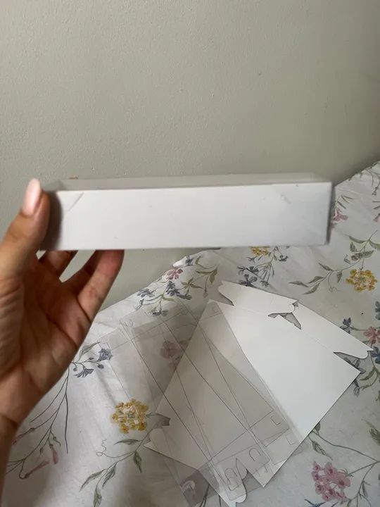 Caixa novas de Acrílico e de Papel para doces  - Foto 2