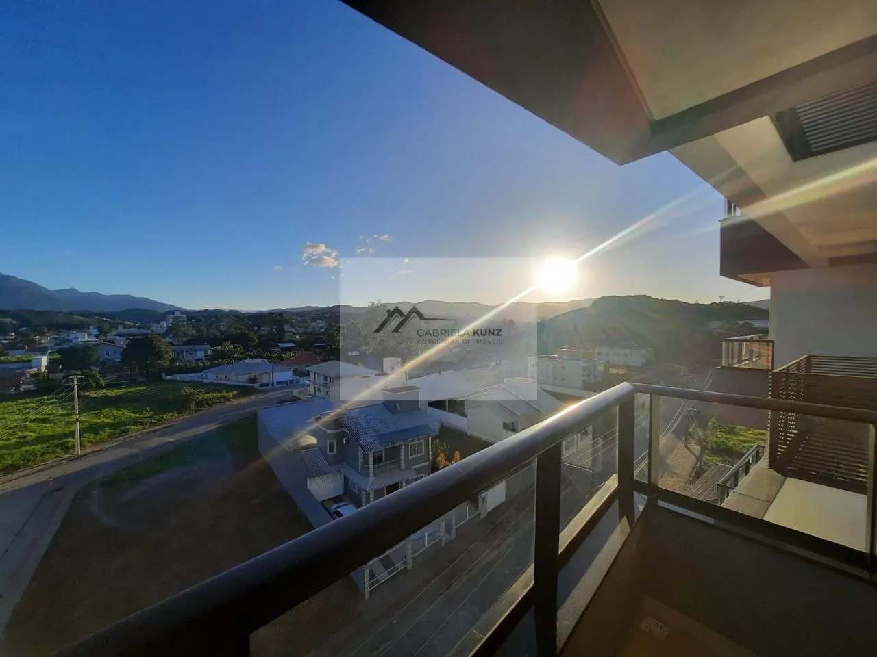 Apartamento pronto para morar com áreas privativas de 101,38 m²- Santo Amaro Da Imperatriz