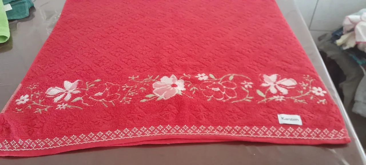 Toalhas de banho usadas