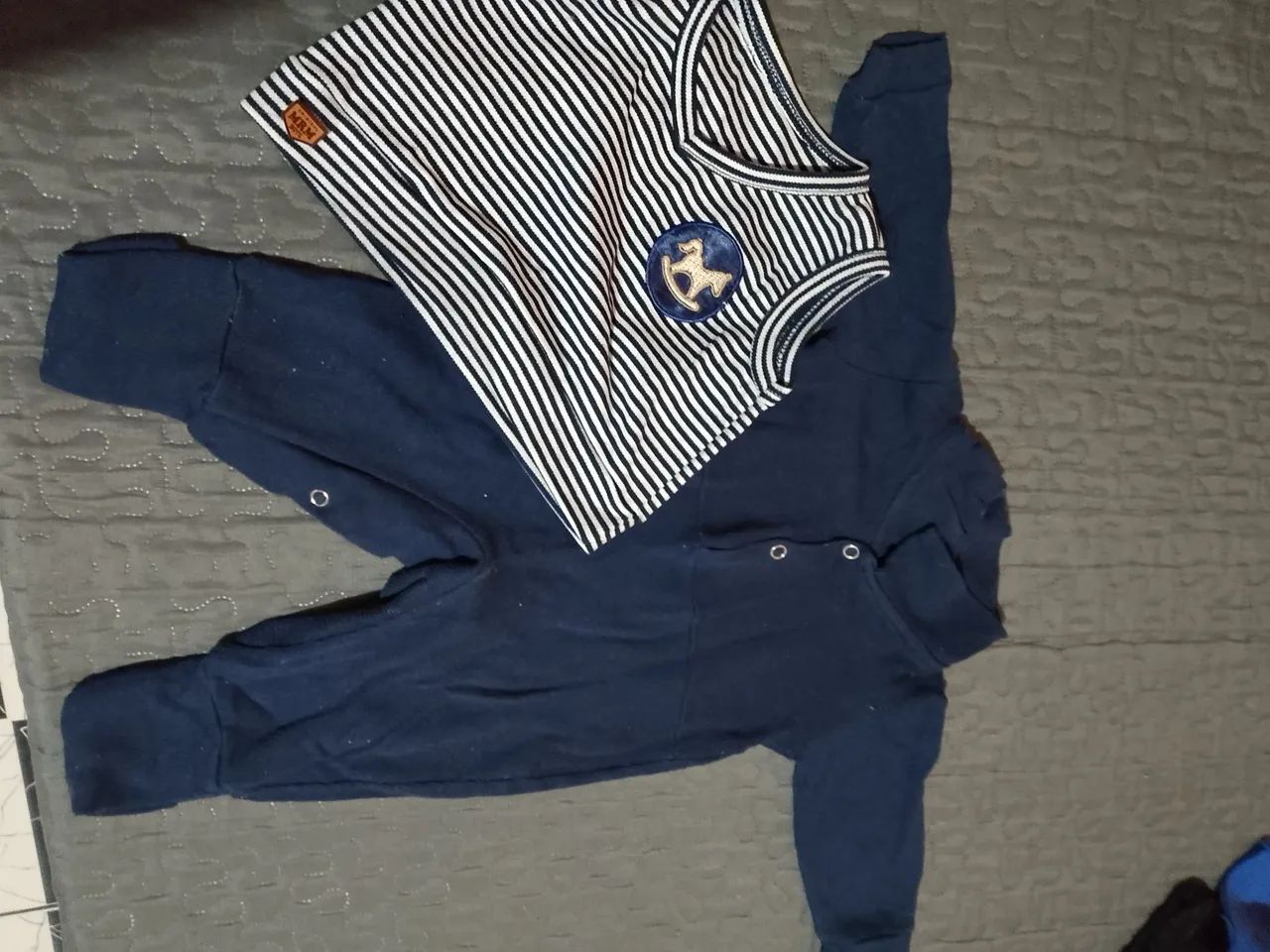 Conjunto Bebê - Camiseta e Shorts - Tamanho P - Foto 2