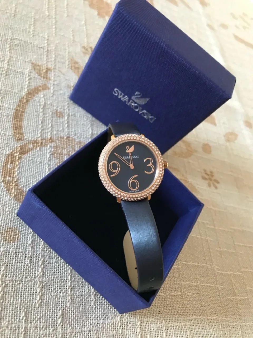 Vendo Relógio Swarovski Original - Elegância e Brilho - Foto 2