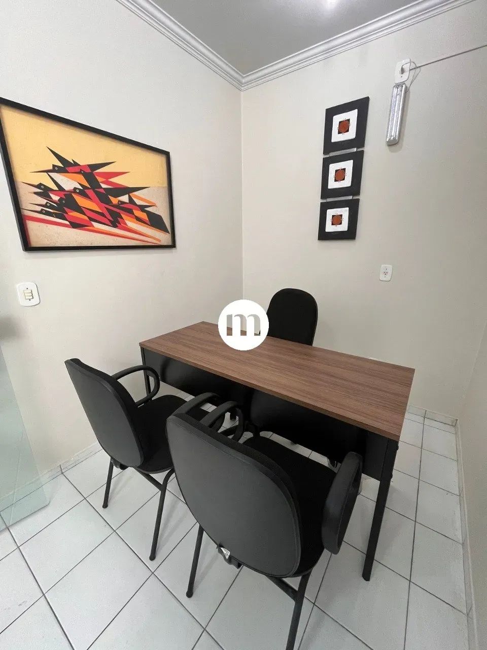Prédio comercial com 4 salas e 1 Loja com vitrine - Farol - Foto 3