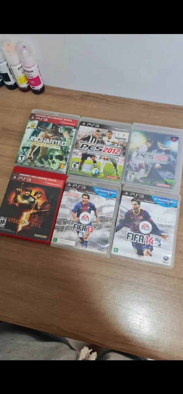 Lote Jogos PS3 - Uncharted, FIFA, PES e Resident Evil