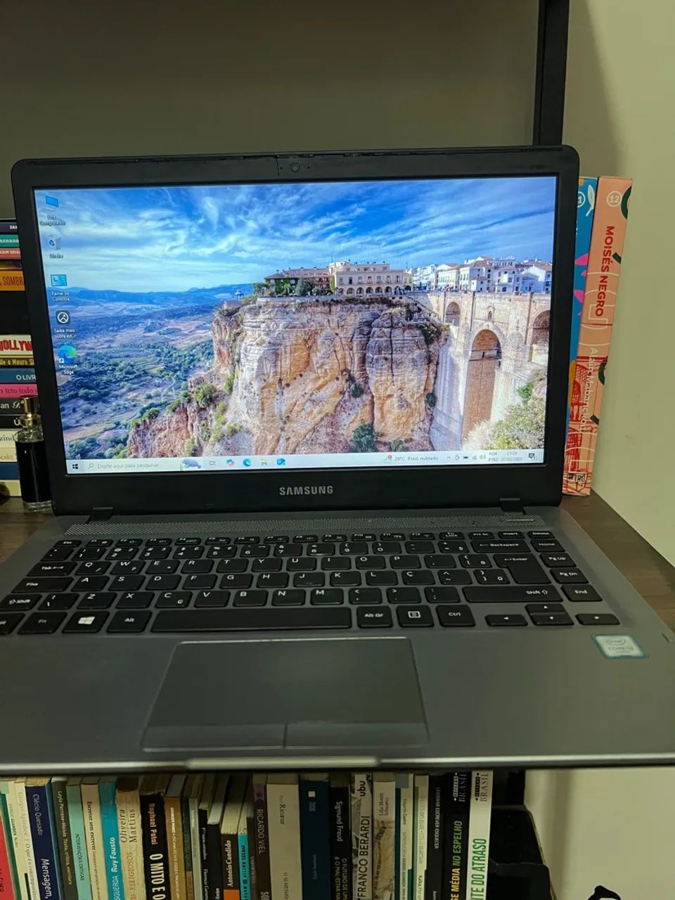 Notebook Samsung Core I3/ 6GB