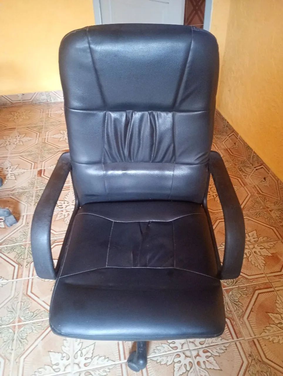 3 Cadeiras de escritório usada - Foto 3