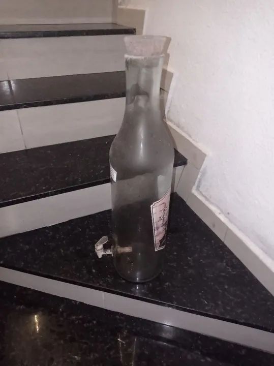 garrafão de vidro com torneira - Foto 2