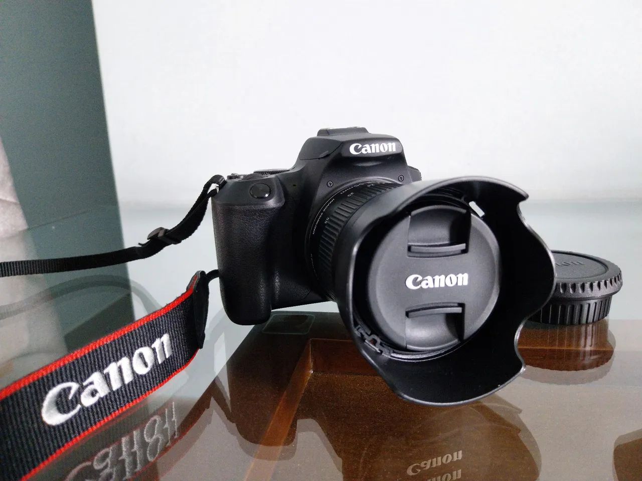 Câmera Canon SL3 + Flash Yongnuo + Bolsa acolchoada  - Foto 3
