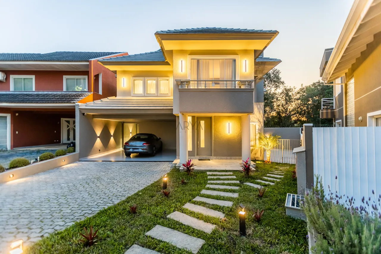 Casa em condomínio no Jardim das Américas ARYA1