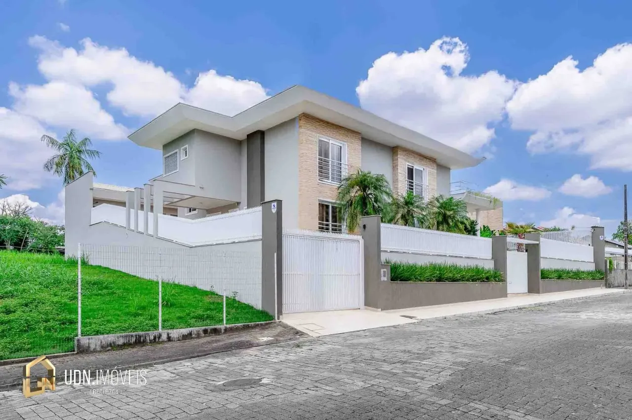 Casa para locação no bairro Fortaleza, Blumenau -SC