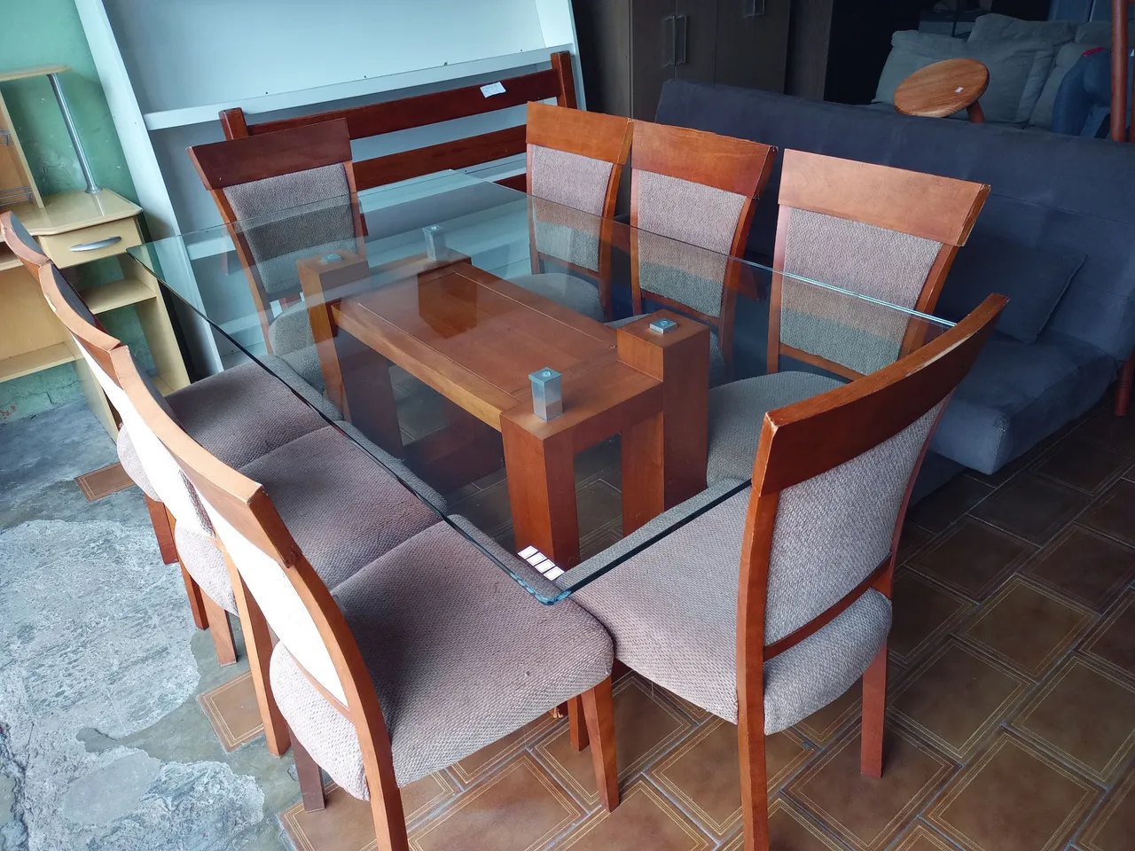 Mesa de jantar com 8 cadeiras