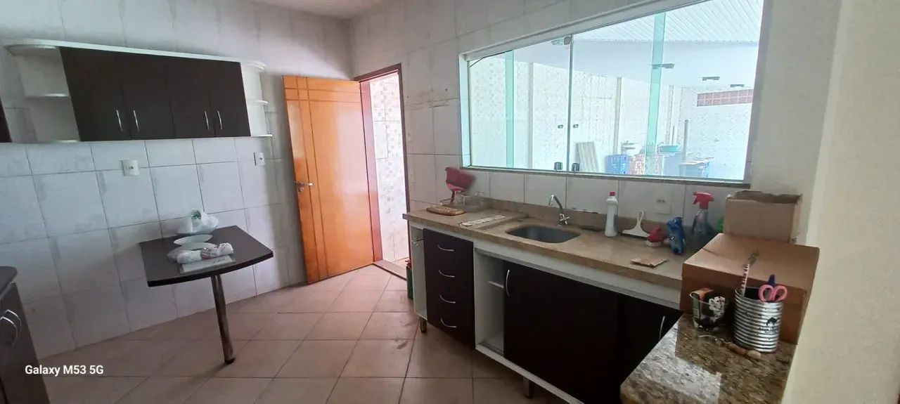 CASA NO CONJUNTO SANTOS DUMONT COM 3 QUARTSO SENDO 1 SUITE - Foto 3