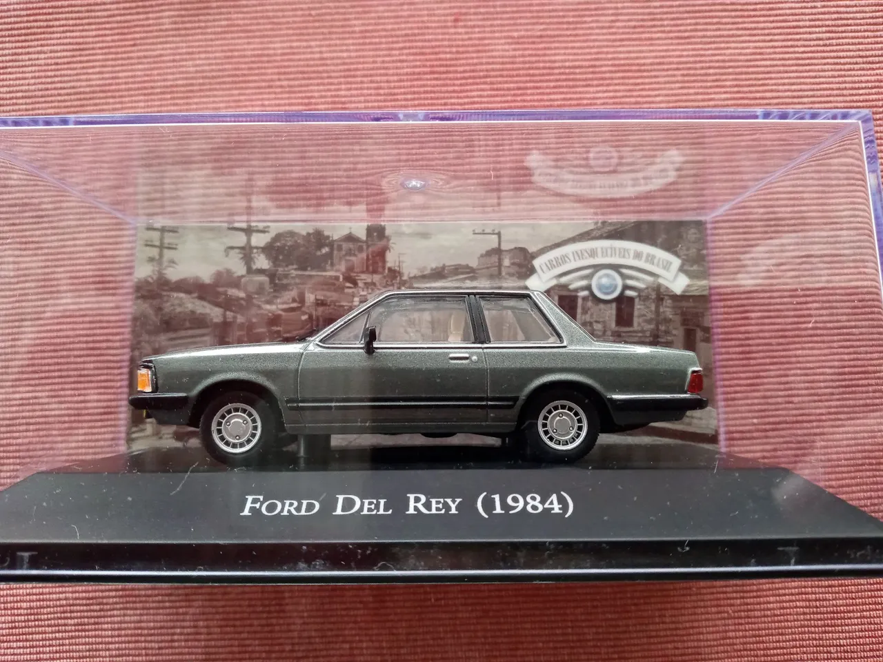 Miniatura Escassa Ford Del Rey 1984 da Coleçao Carros Inesquecíveis do Brasil