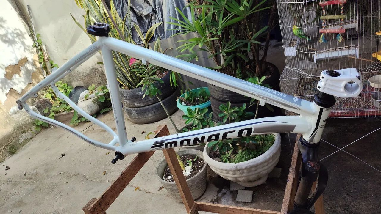 Quadro para bicicleta aro 26 com suspensão Audax e freio a disco. - Foto 2