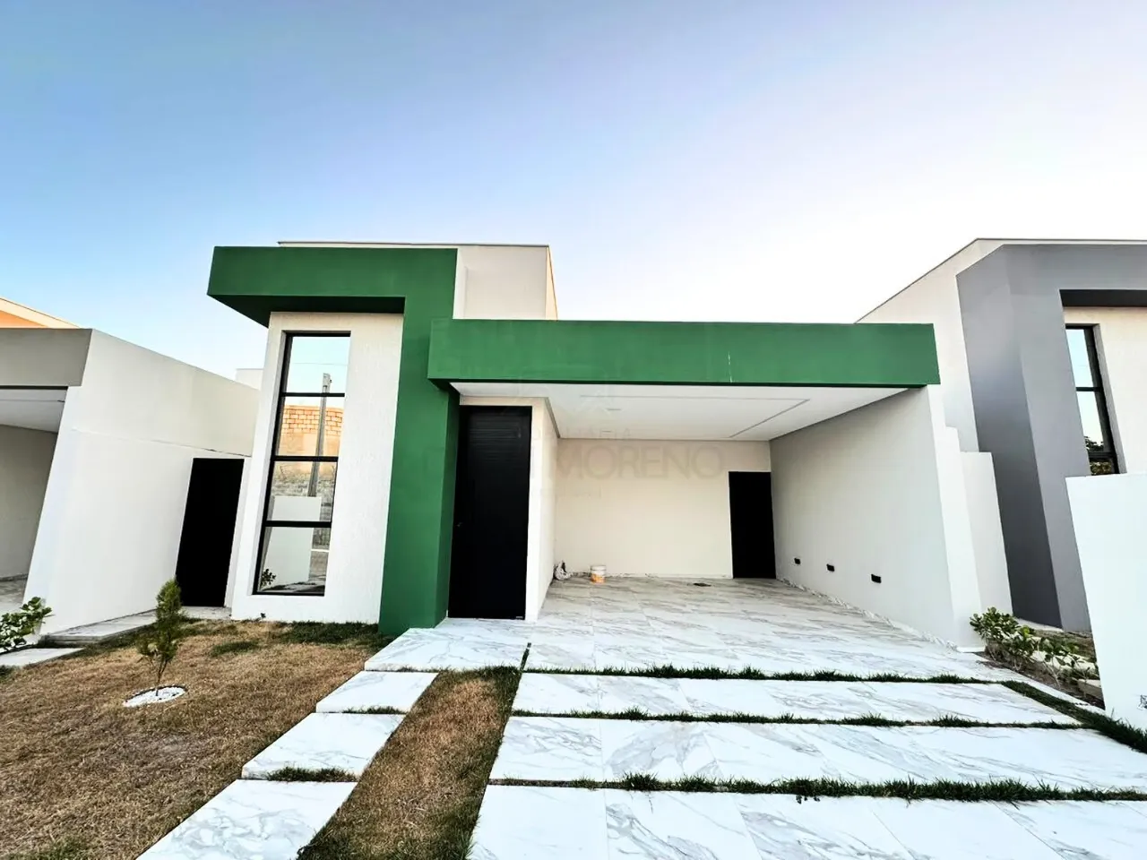ALUGA-SE CASA NO RESIDENCIAL TUCANO