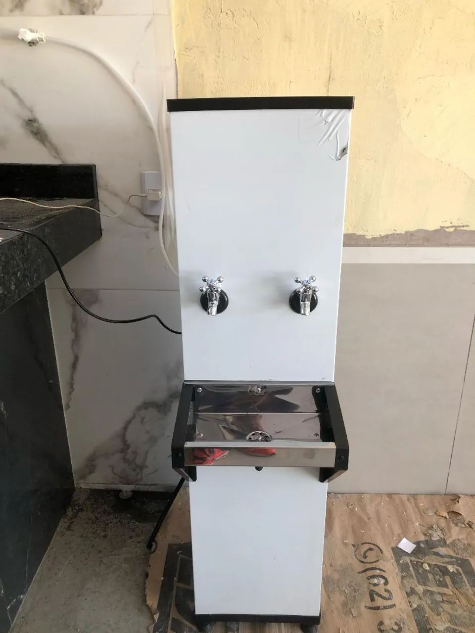 Bebedouro 2 torneiras 25 Litros 