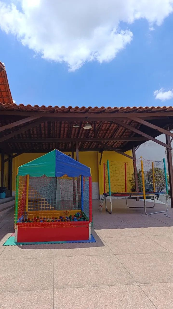 Aluguel cama elástica + piscina de bolinhas 