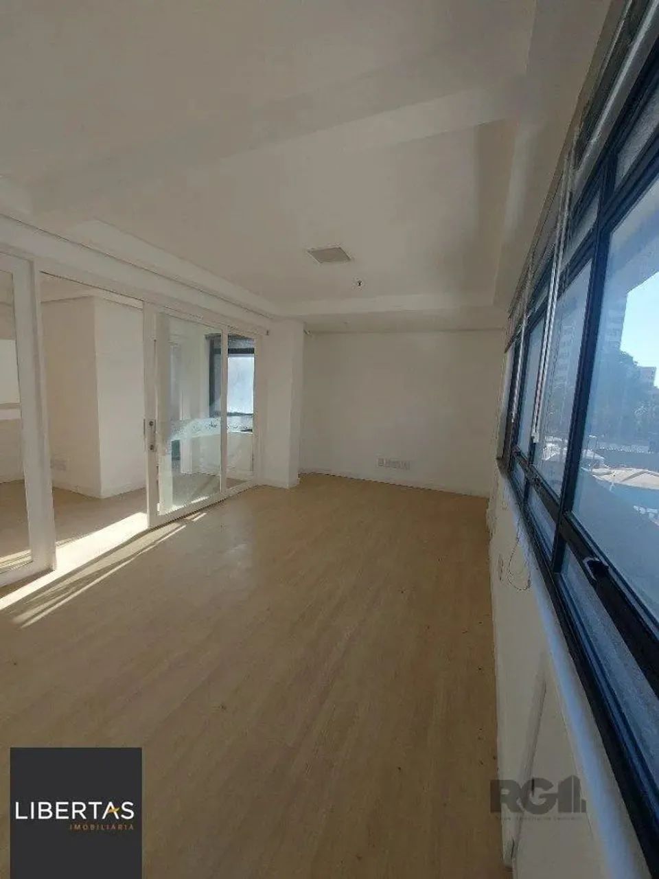 Sala Comercial à venda Moinhos de Vento Porto Alegre/RS - Foto 3
