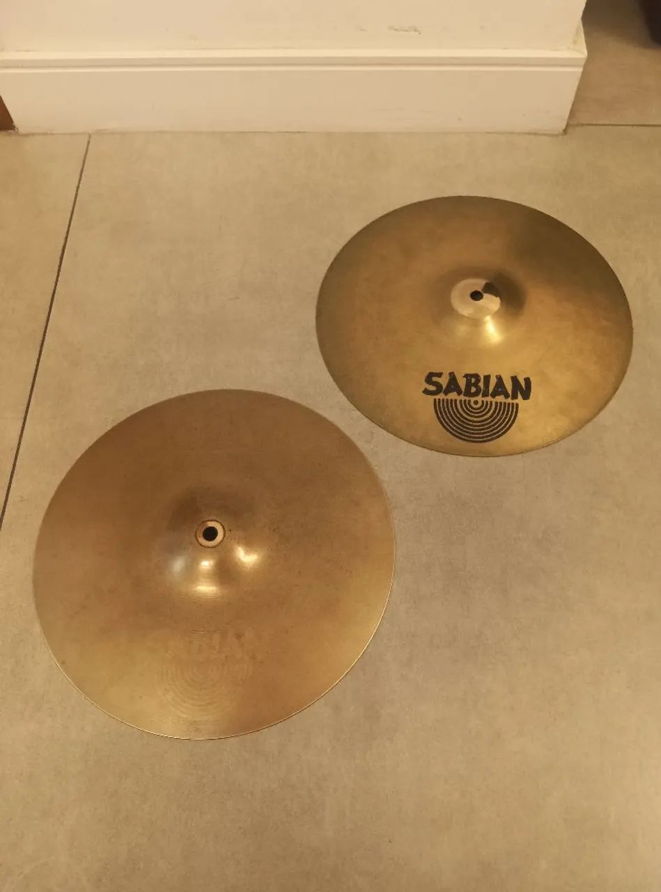 ## Pratos chimbal de bateria Sabian AAX Stage Hats 13, B20, estruturas impecáveis!!! - Foto 2