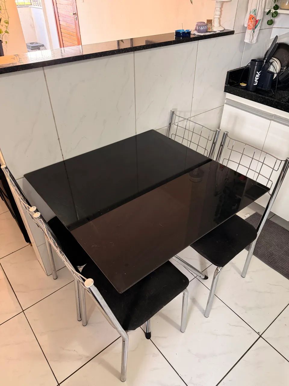 Mesa de jantar 4 lugares