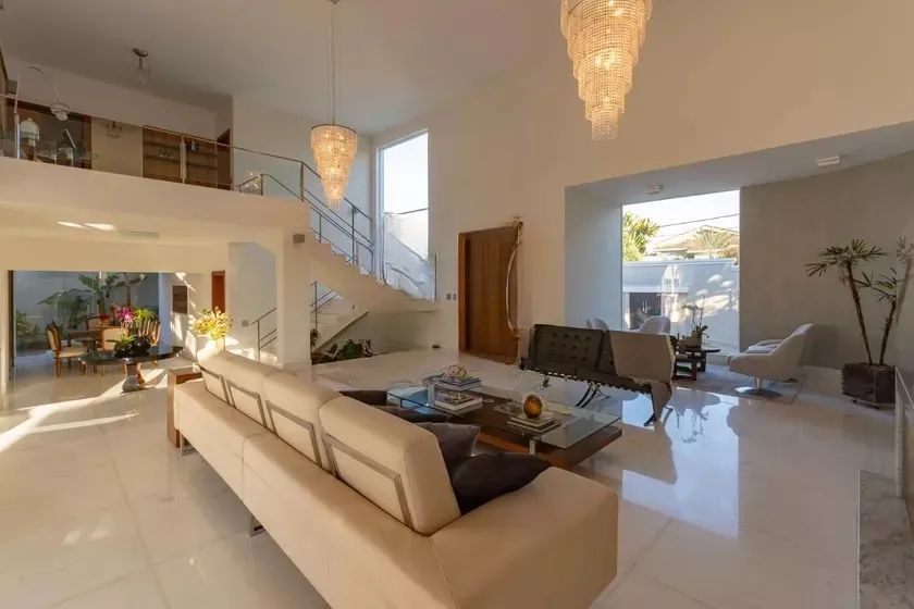 Casa à Venda - Bandeirantes, 5 Quartos, 606 m2 - Foto 3