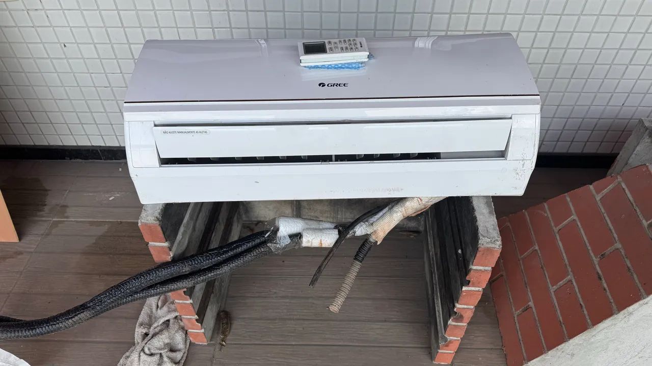 Ar-Condicionado Split Gree 9.000 BTUs Inverter 