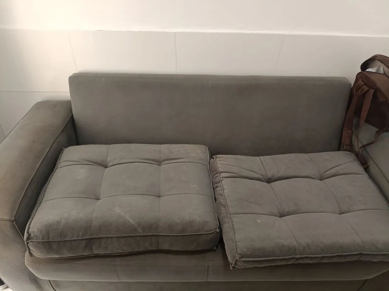 Vendo esse sofá de 3 lugares  - Foto 2