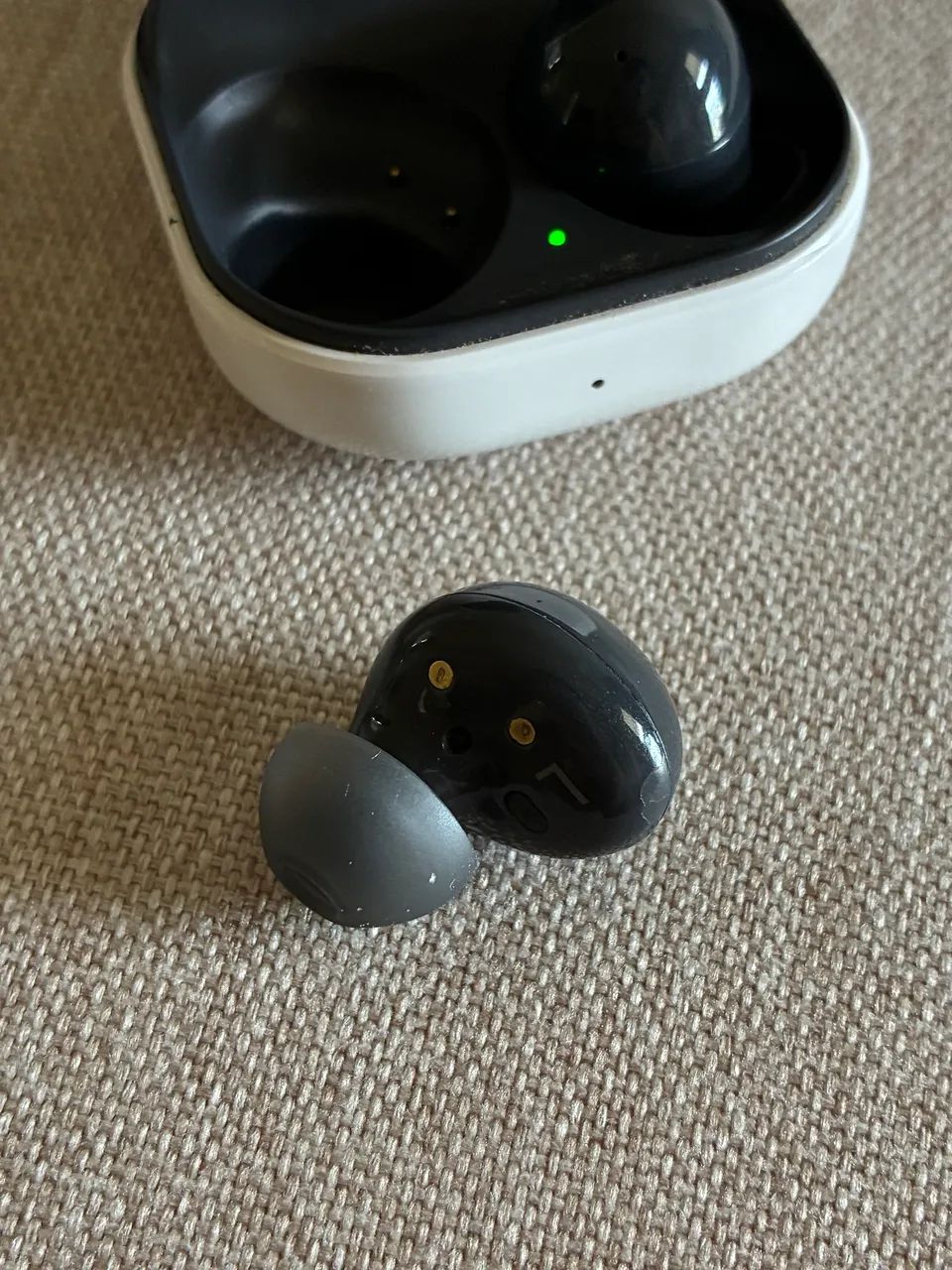 Fones Galaxy Buds2 com Cancelamento de Ruído - Foto 4