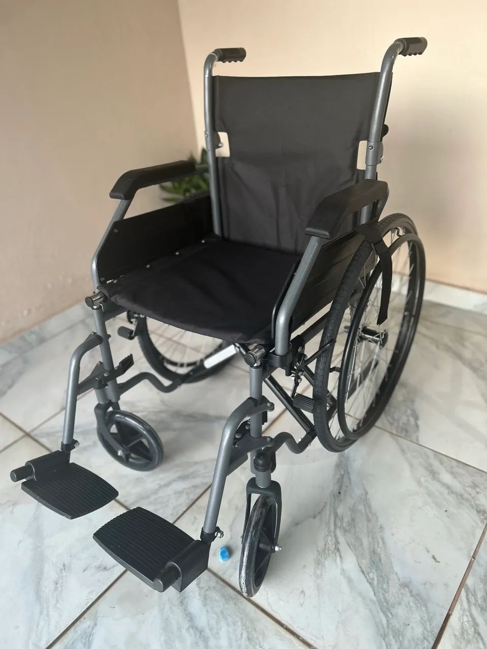 Cadeira de rodas  - Foto 2