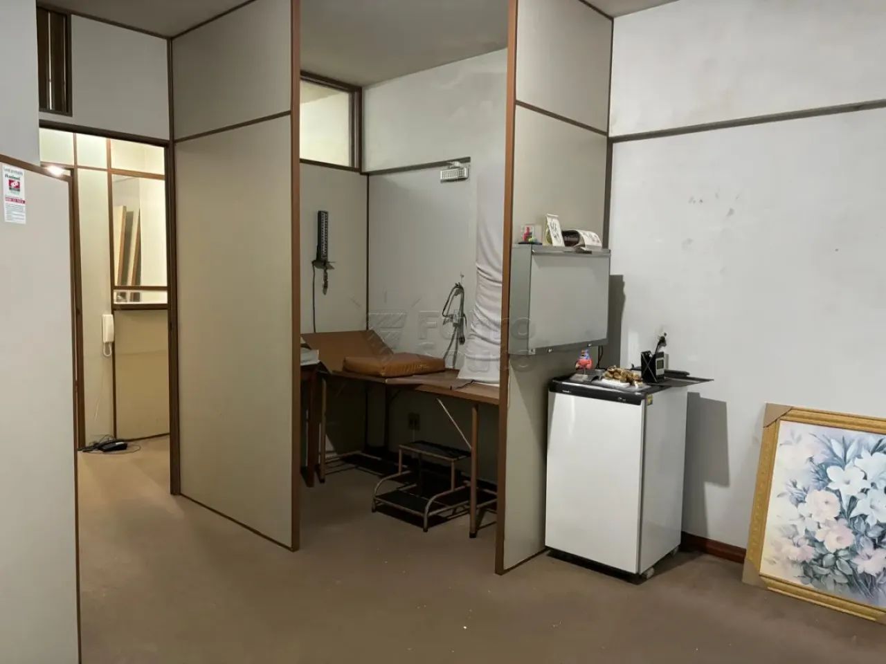 Se você está buscando uma sala comercial bem localizada e com um ótimo preço, esta pode se - Foto 4