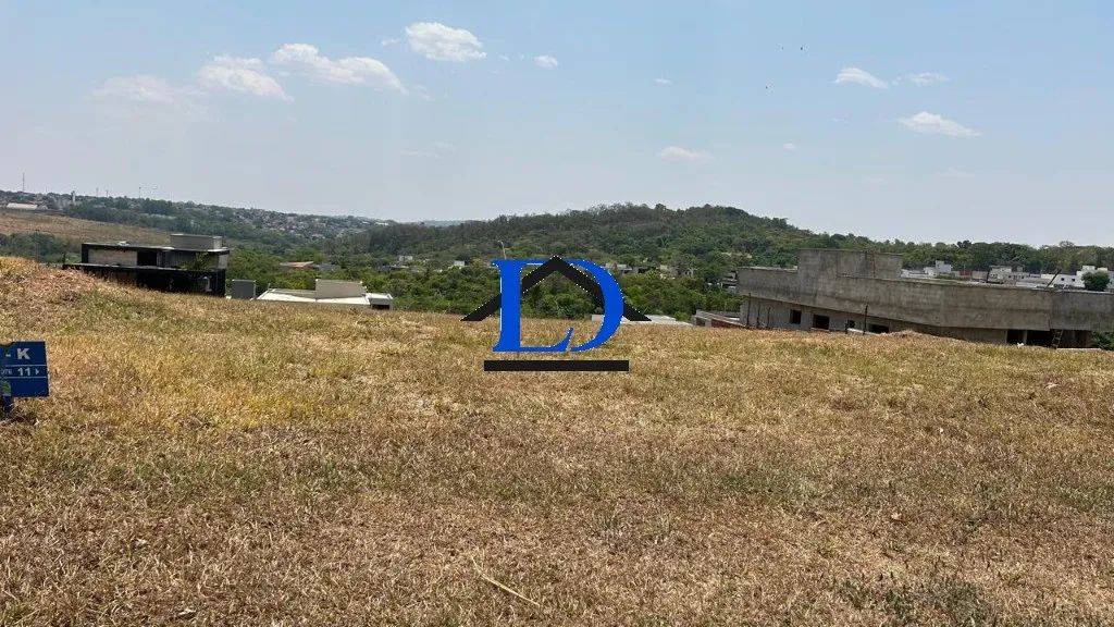 Terreno em Condomínio de Luxo no Jardins Porto, Senador Canedo-GO 300,00 m² de área - Apro - Foto 2