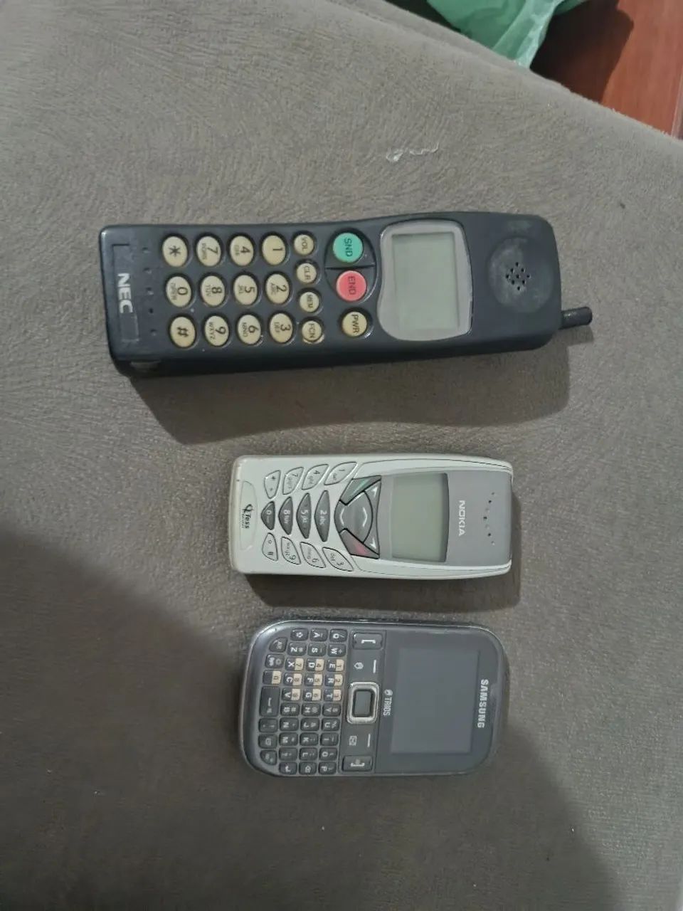 Vendo celular antigo 