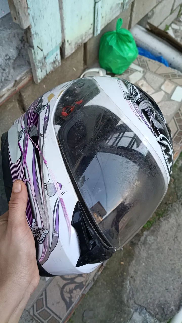 Capacete